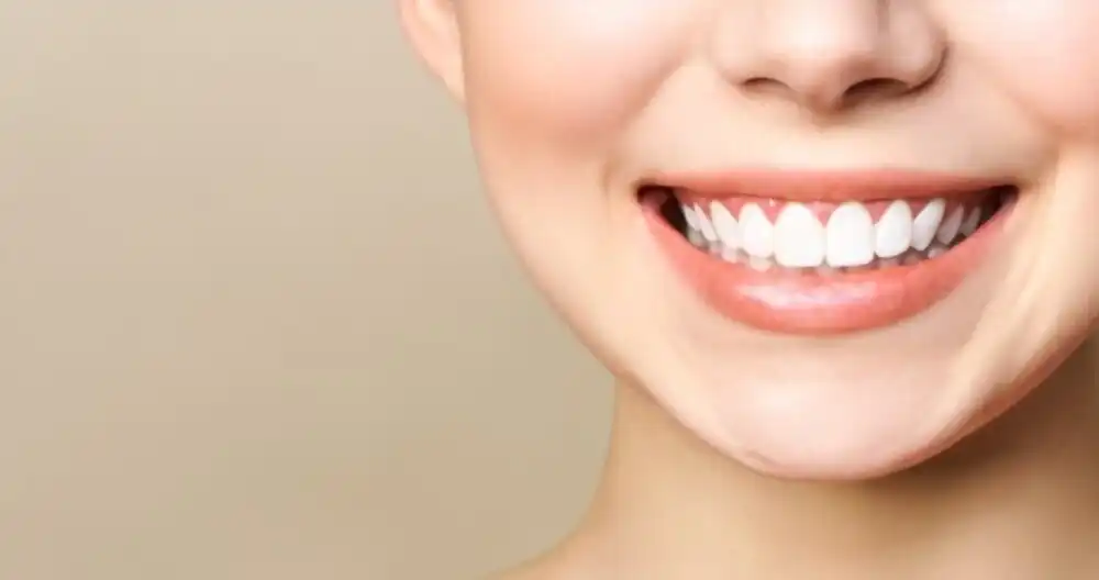 Gingivectomie Tunisie : Harmonisez Votre Sourire en Toute Confiance