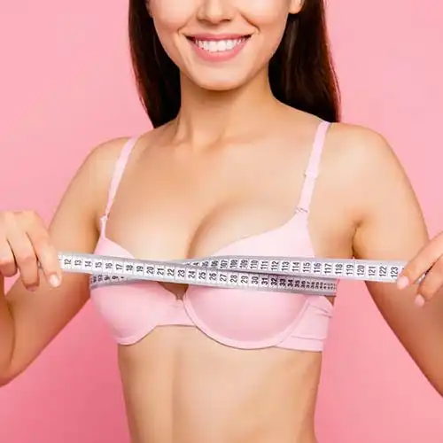 Résultat naturel après une chirurgie mammaire en Tunisie avec MedicaTour